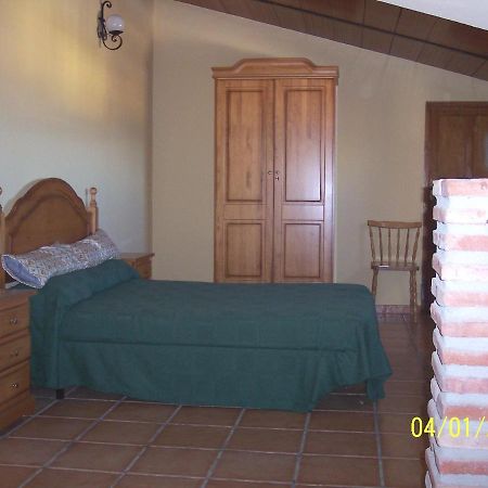 Casa Rural La Rosa De Los Vientos فوينتيه دي بيدرا المظهر الخارجي الصورة